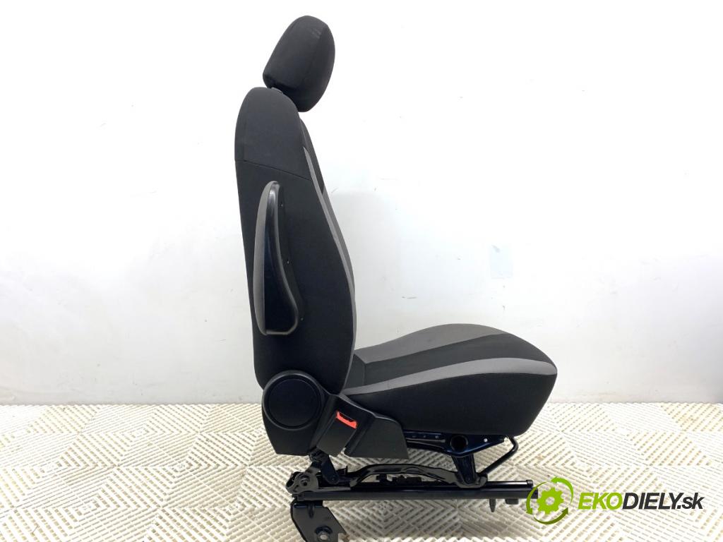 FIAT DOBLO II Nadwozie pełne/minivan 2016 66 kW 1.3 D Multijet 1248 Sedadlo ľavy predný