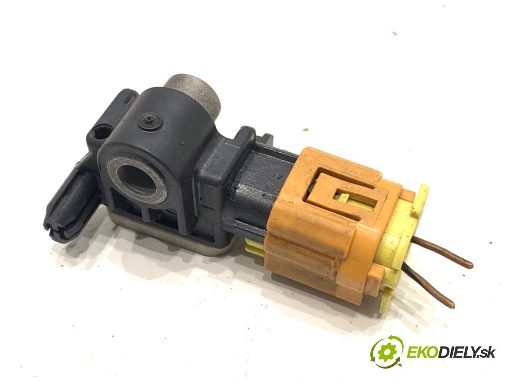 FIAT DOBLO II Nadwozie pełne/minivan 2016 66 kW 1.3 D Multijet 1248 Snímač nárazu 50509588 (Snímač nárazu)