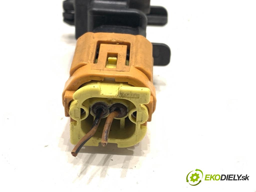 FIAT DOBLO II Nadwozie pełne/minivan 2016 66 kW 1.3 D Multijet 1248 Snímač nárazu 50509588 (Snímač nárazu)