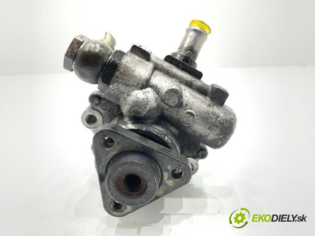 AUDI A4 B6 Kombi 2004 96 kW 1.9 TDI 1896 pumpa servočerpadlo 8E0145155N (Servočerpadlo)