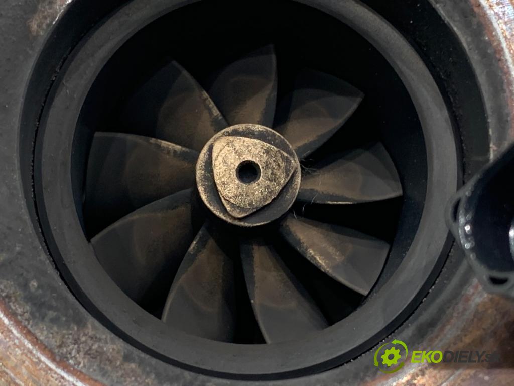 AUDI A6 C7 sedan 2013 150 kW 3.0 TDI quattro 2967 turbo 059145874J (Kompletní turbodmychadlo)