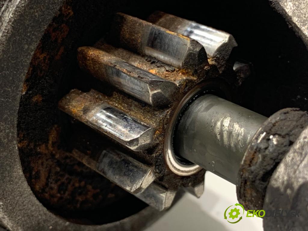 AUDI A6 C7 sedan 2013 150 kW 3.0 TDI quattro 2967 Štartér 059911021K (Štartér)