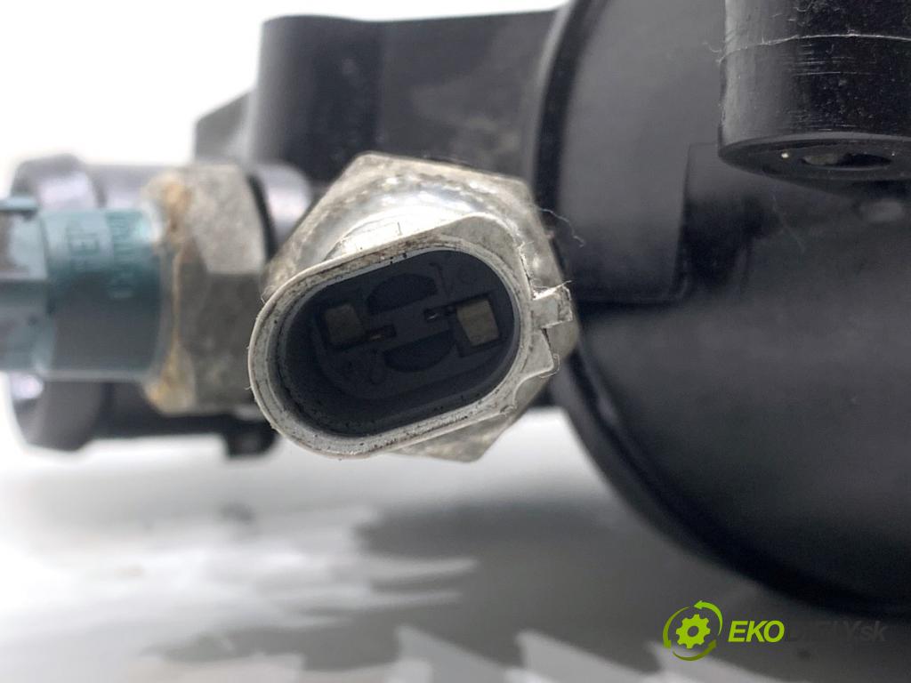 AUDI A6 C7 sedan 2013 150 kW 3.0 TDI quattro 2967 Obal filtra oleja 059115389K (Obal olejového filtra)