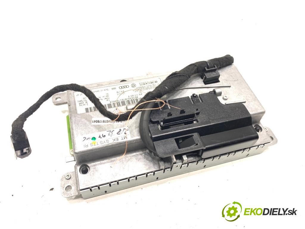 AUDI Q7 4L SUV 2007 171 kW 3.0 TDI quattro 2967 Dislpej 4F0919603B (Prístrojová doska)