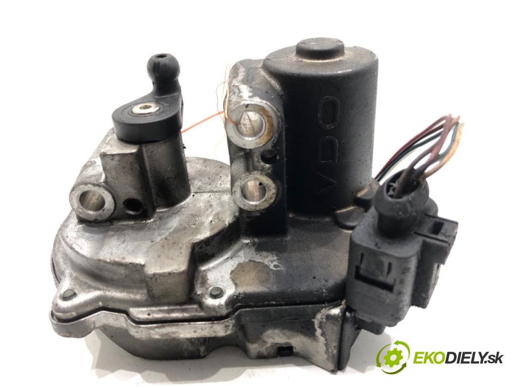 AUDI Q7 4L SUV 2007 171 kW 3.0 TDI quattro 2967 Nastavovač zvod, potrubie 059129086M (Motorček ostatné)