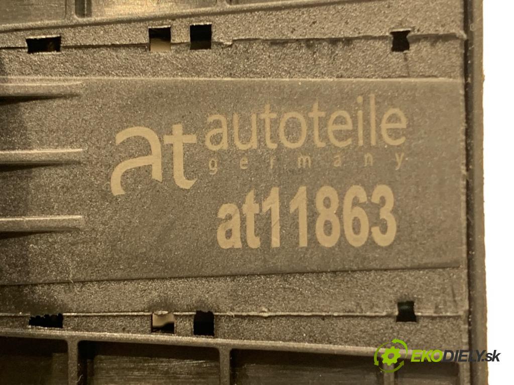 AUDI Q7 4L SUV 2007 171 kW 3.0 TDI quattro 2967 Prepínač okien  (Prepínacie páčky pod volantom)