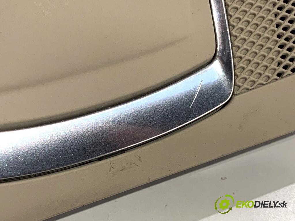 AUDI Q7 4L SUV 2007 171 kW 3.0 TDI quattro 2967 Svetlo stropné 4L0947135P