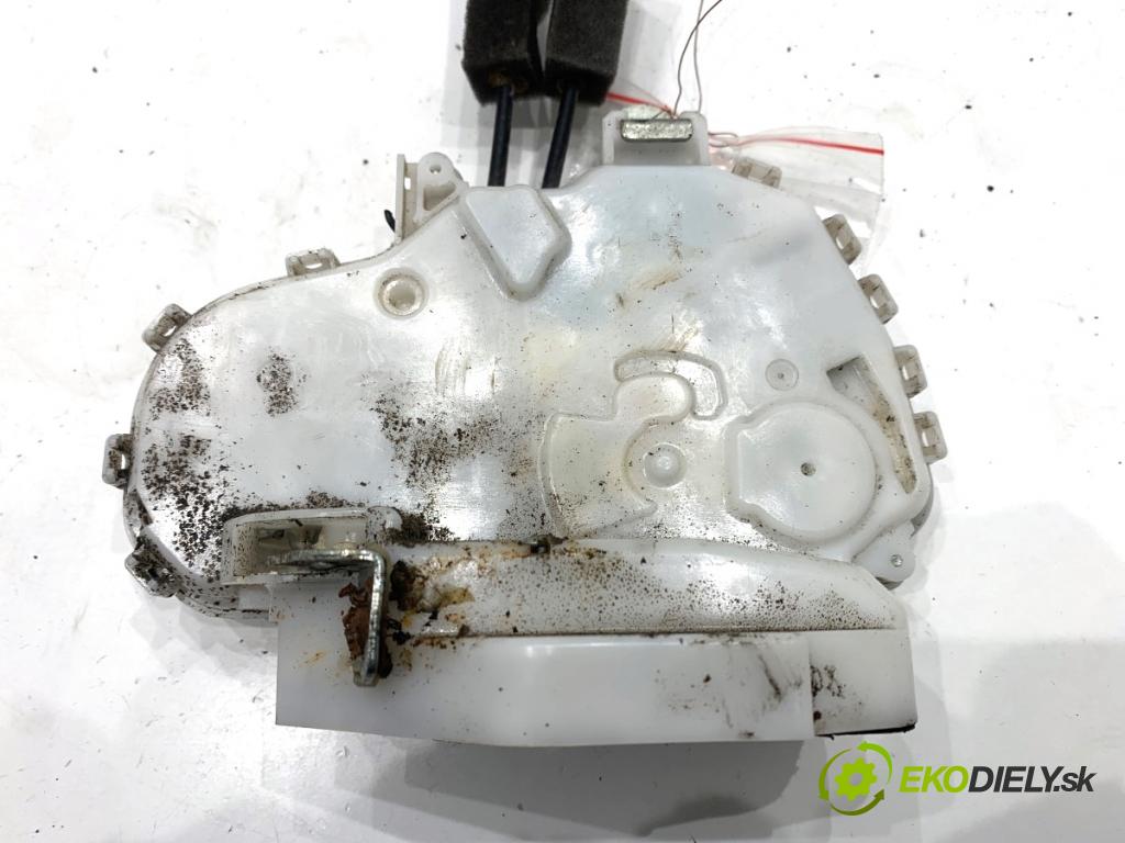 HONDA CR-V III SUV 2007 103 kW 2.2 i-CTDi 4WD (RE6) 2204 zámok Dvere ľavy zad