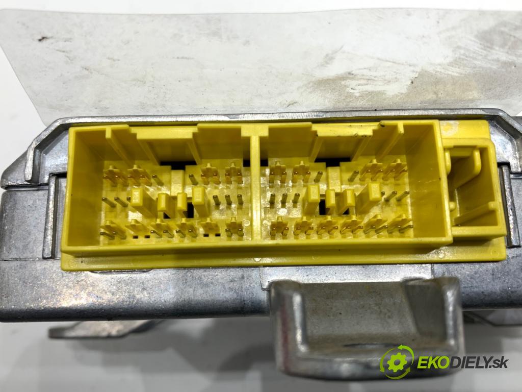 HONDA CR-V III SUV 2007 103 kW 2.2 i-CTDi 4WD (RE6) 2204 senzor airbag 77960-SWA-G212-M4 (Snímač)