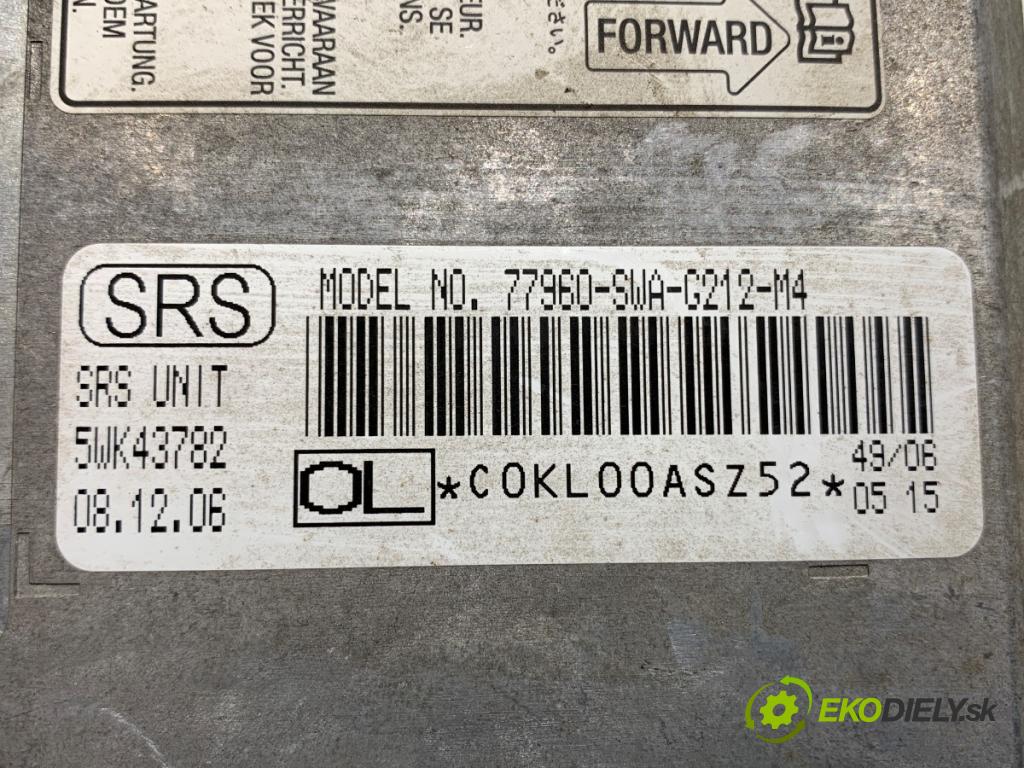 HONDA CR-V III SUV 2007 103 kW 2.2 i-CTDi 4WD (RE6) 2204 senzor airbag 77960-SWA-G212-M4 (Snímač)