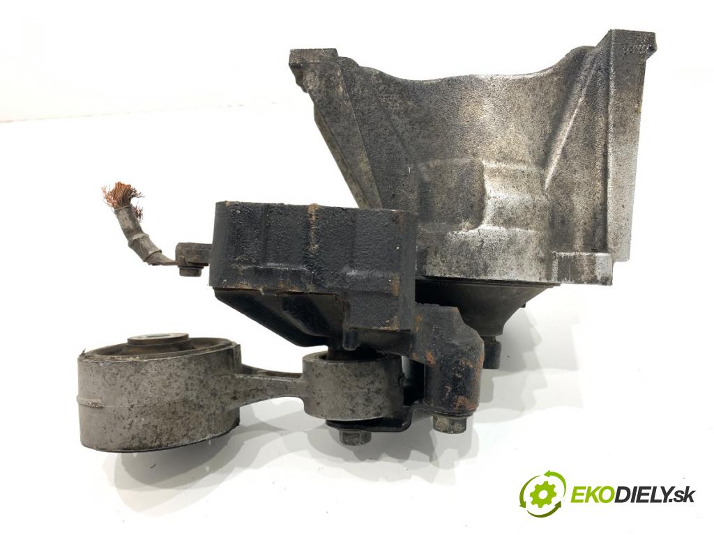 HONDA CR-V III SUV 2007 103 kW 2.2 i-CTDi 4WD (RE6) 2204 AirBag Motor ľavy