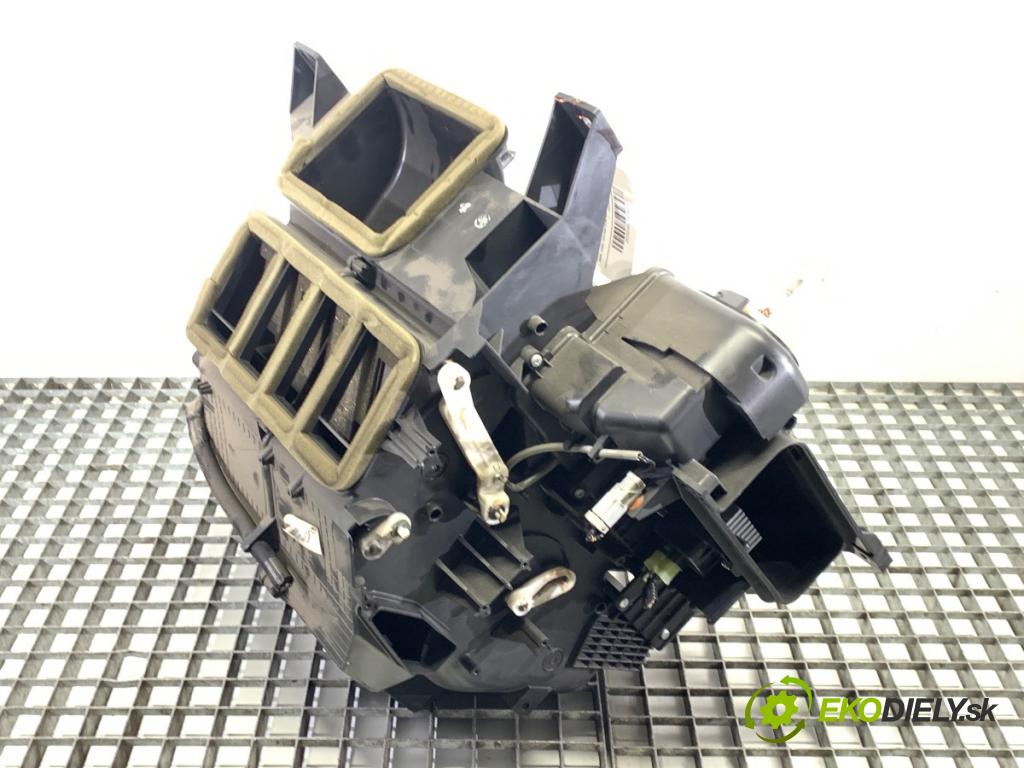 HONDA CR-V III SUV 2007 103 kW 2.2 i-CTDi 4WD (RE6) 2204 Výhrevné teleso, radiátor kúrenia komplet KOMBAJN  (Radiátor kúrenia)