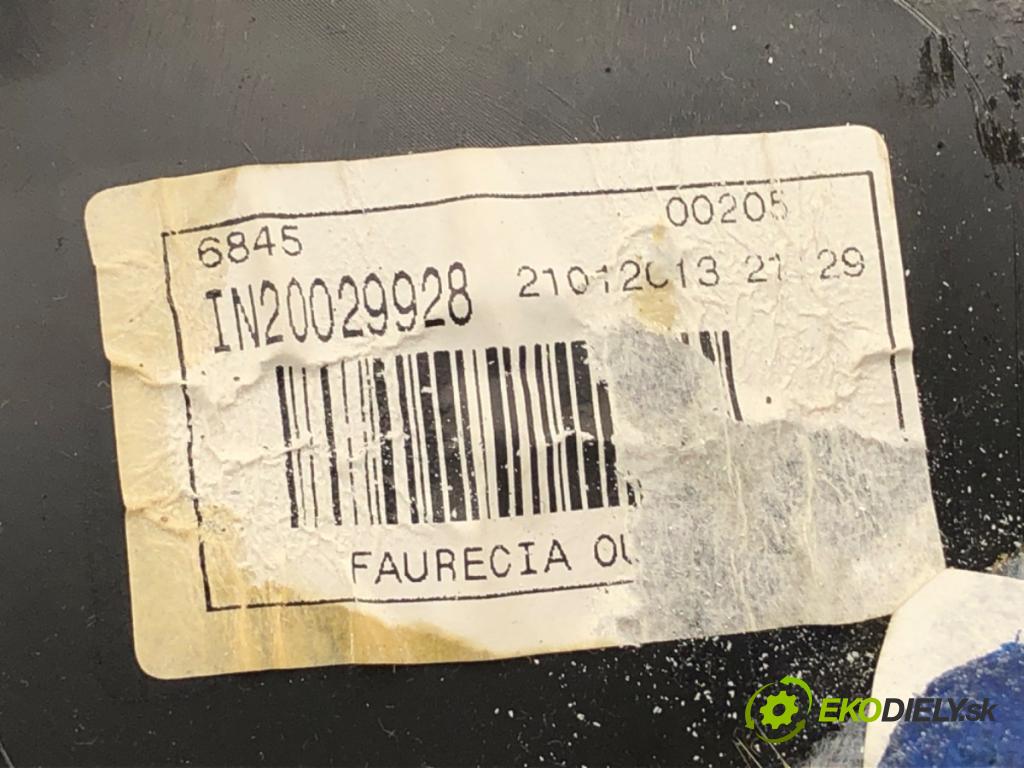 PEUGEOT 301 ---  --- --- --- palubní doska  (Palubní deska)