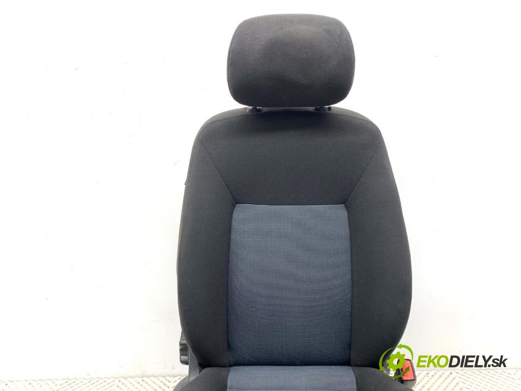 FORD MONDEO MK4 Kombi 2011 107 kW 2.0 1999 Sedadlo pravy predný