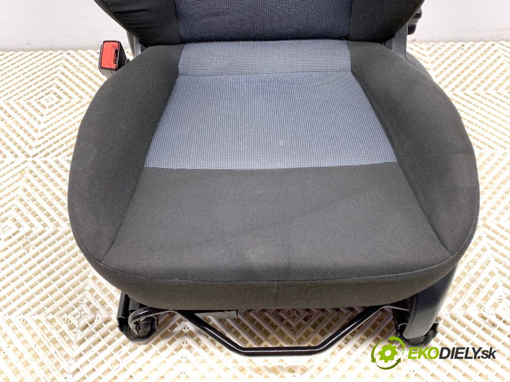 FORD MONDEO MK4 Kombi 2011 107 kW 2.0 1999 Sedadlo ľavy predný