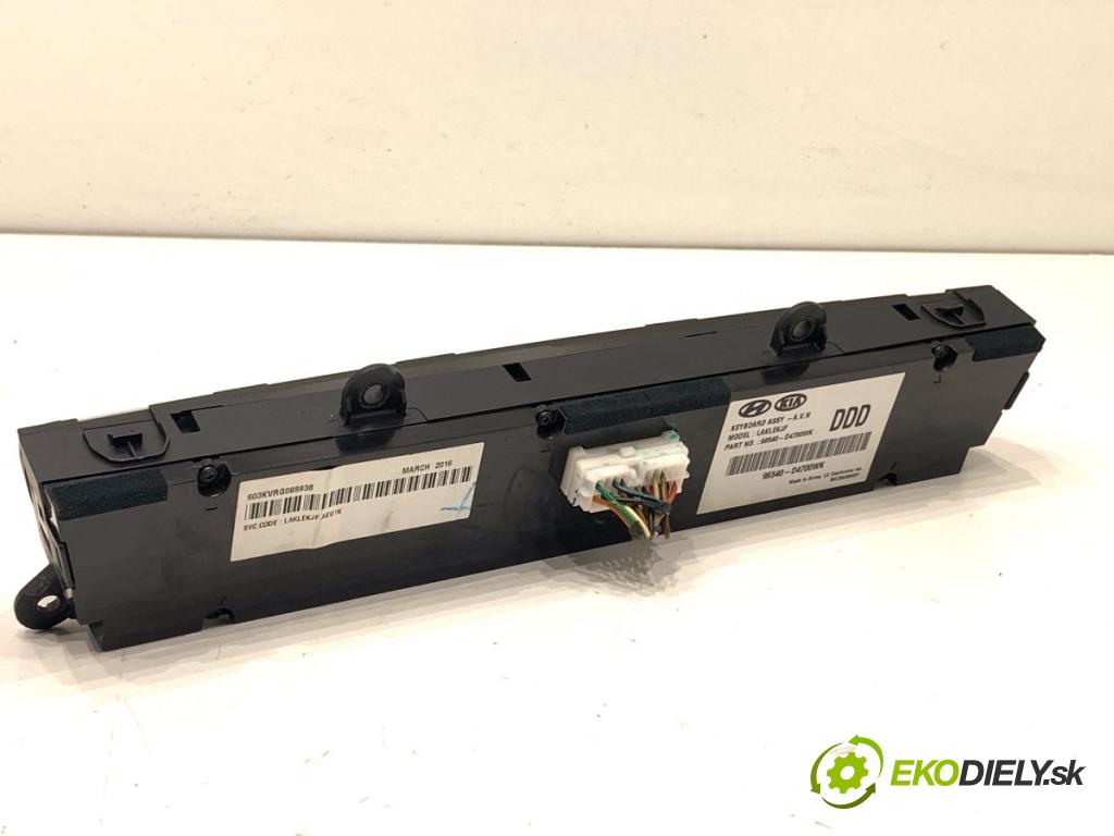 KIA OPTIMA sedan 2016 104 kW 1.7 CRDi 1685 Panel ovládania radia 96540-D4700WK (Prepínacie páčky pod volantom)