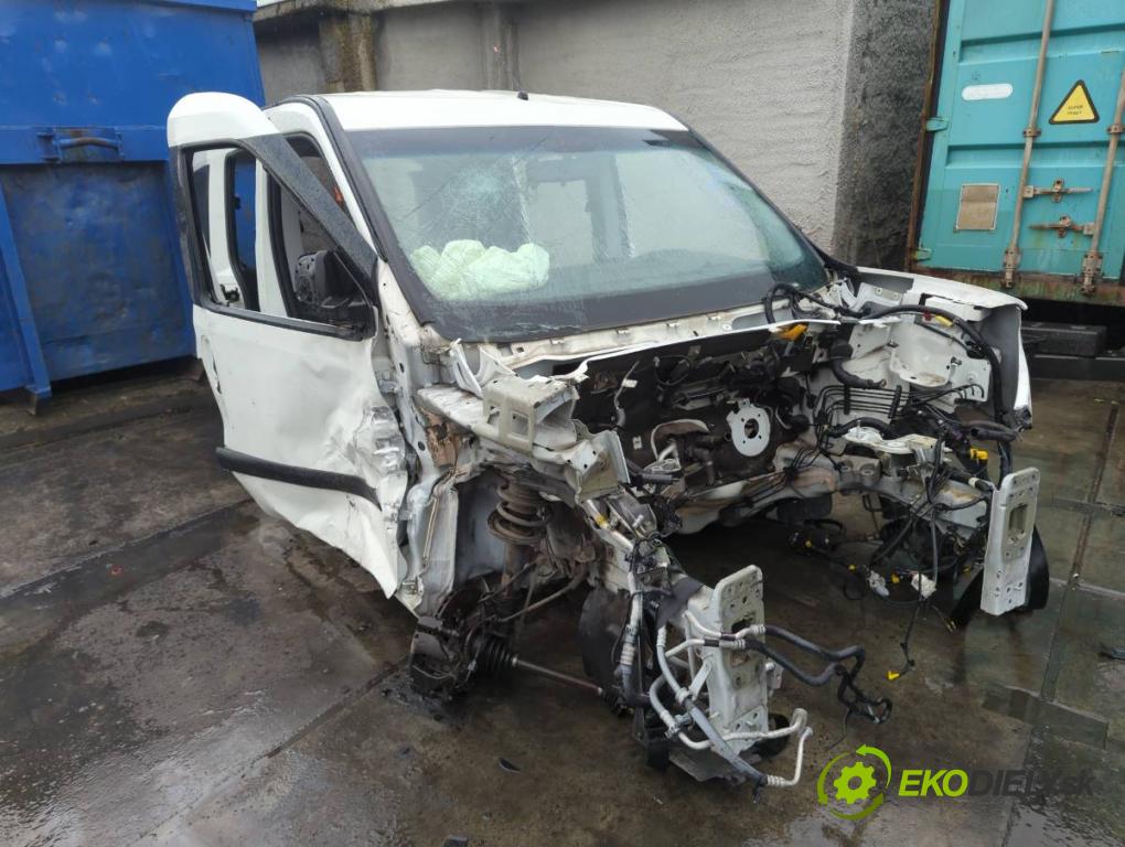 FIAT DOBLO II Nadwozie pełne/minivan 2016 66 kW 1.3 D Multijet 1248 karoséria ČTVRŤÁK: Blatník zad ľavy pravy prah strecha PODŁUŻNICA ľavy pravy 