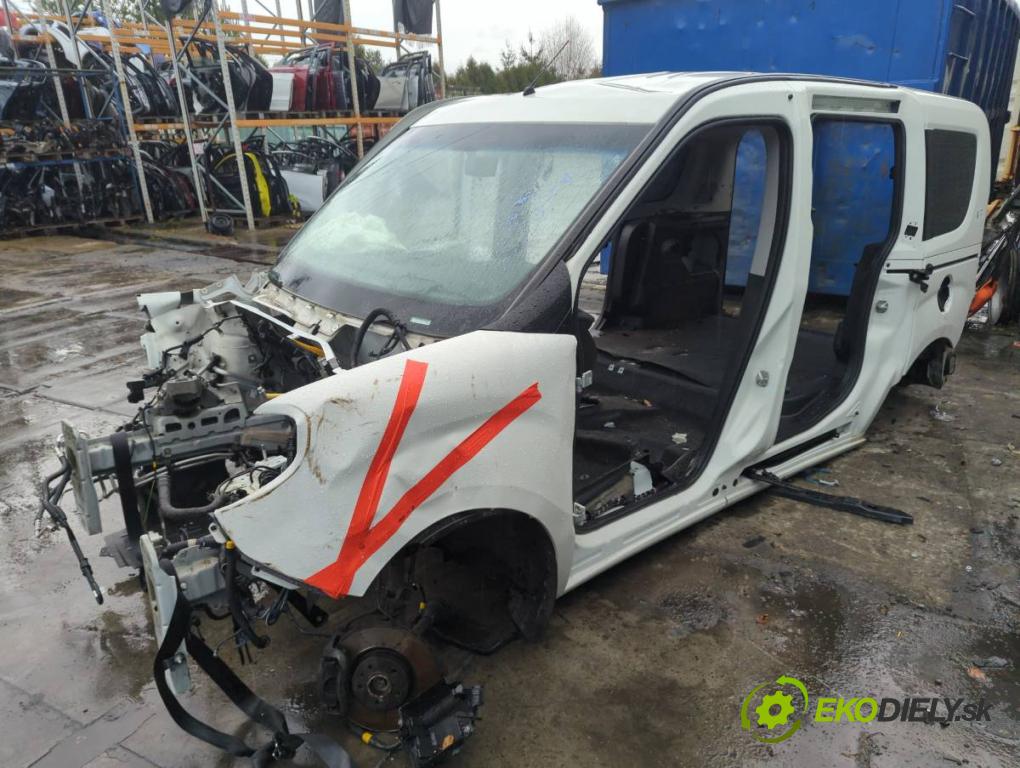 FIAT DOBLO II Nadwozie pełne/minivan 2016 66 kW 1.3 D Multijet 1248 karoséria ČTVRŤÁK: Blatník zad ľavy pravy prah strecha PODŁUŻNICA ľavy pravy