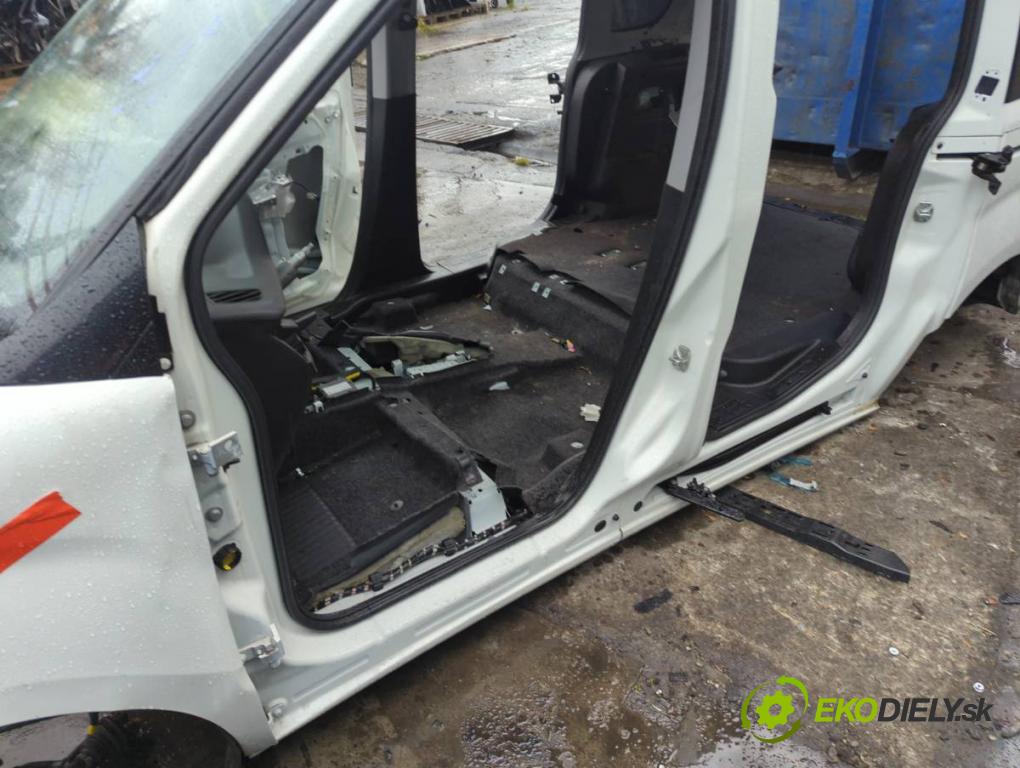 FIAT DOBLO II Nadwozie pełne/minivan 2016 66 kW 1.3 D Multijet 1248 karoséria ČTVRŤÁK: Blatník zad ľavy pravy prah strecha PODŁUŻNICA ľavy pravy