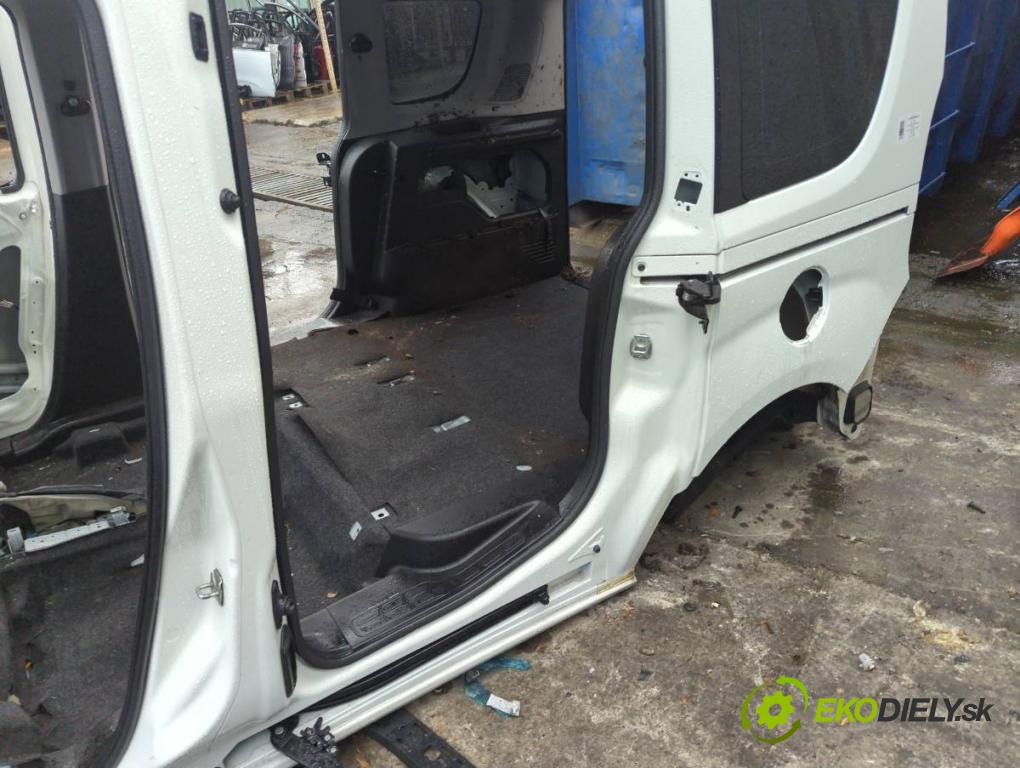FIAT DOBLO II Nadwozie pełne/minivan 2016 66 kW 1.3 D Multijet 1248 karoséria ČTVRŤÁK: Blatník zad ľavy pravy prah strecha PODŁUŻNICA ľavy pravy