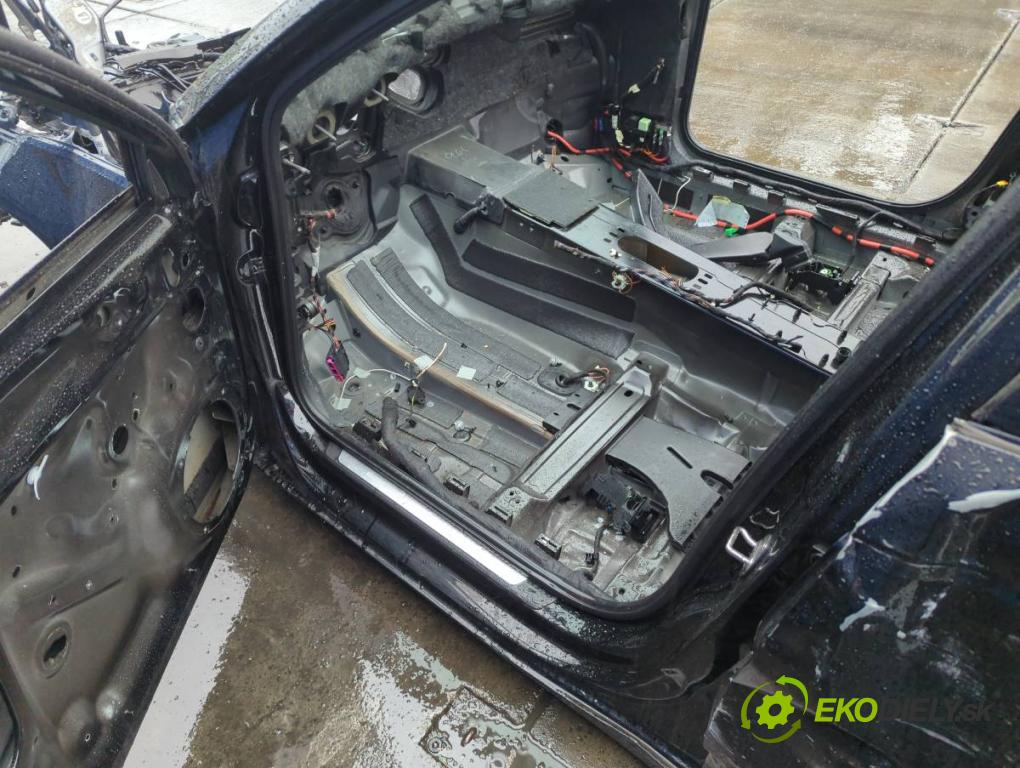 AUDI A4 B9 Kombi 2016 110 kW 2.0 TDI 1968 karoséria ČTVRŤÁK: Blatník zad ľavy pravy prah strecha PODŁUŻNICA ľavy pravy
