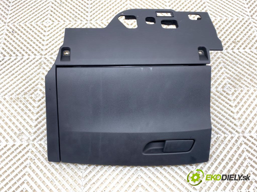 AUDI A4 B9 Kombi 2016 110 kW 2.0 TDI 1968 Priehradka, kastlík spolujazdca 8W1857035 (Priehradka (kastlík))