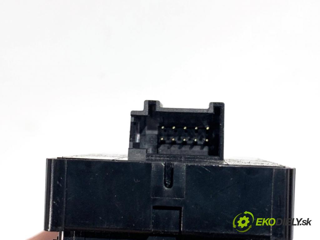 AUDI A4 B9 Kombi 2016 110 kW 2.0 TDI 1968 Prepínač okien 8W0959851E (Prepínacie páčky pod volantom)