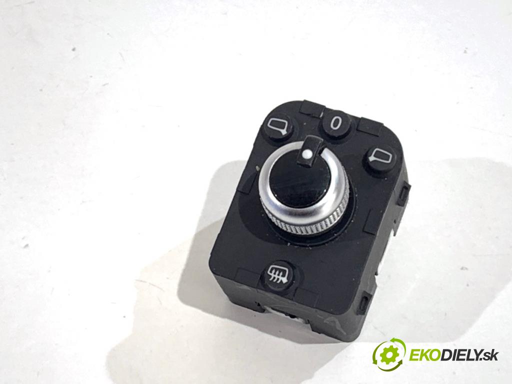 AUDI A4 B9 Kombi 2016 110 kW 2.0 TDI 1968 Prepínač nastavenia spätných zrkadiel 4M0959565H (Prepínacie páčky pod volantom)