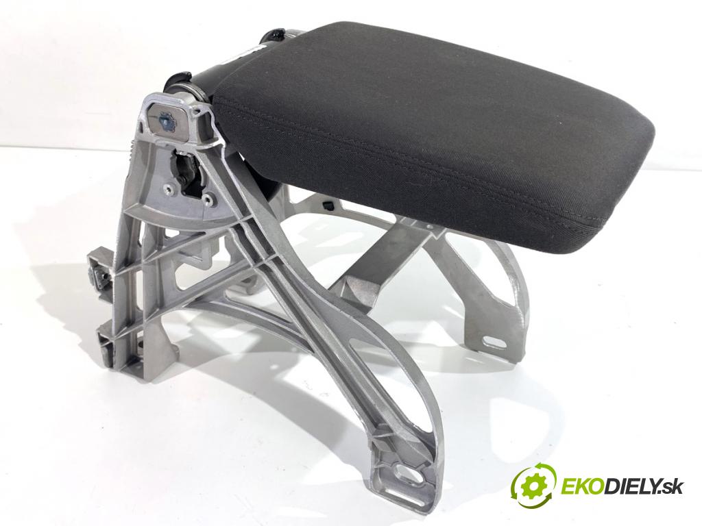 AUDI A4 B9 Kombi 2016 110 kW 2.0 TDI 1968 Lakťová opierka 8W0864283A (Lakťová opierka)