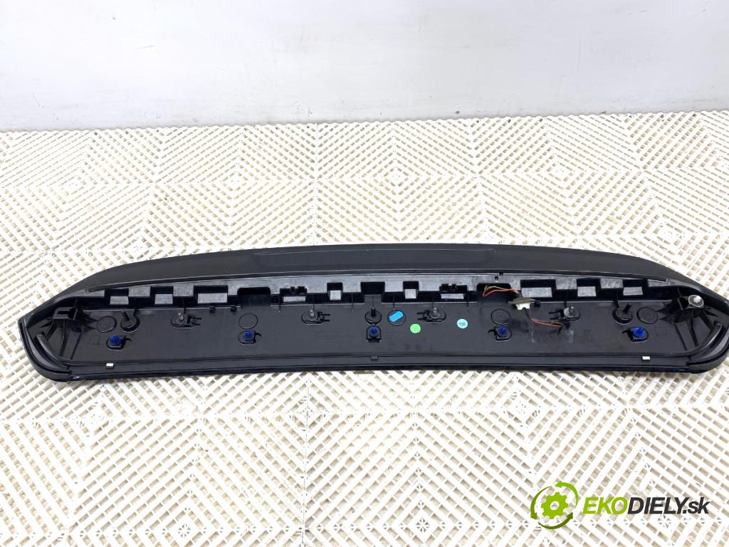 AUDI A4 B9 Kombi 2016 110 kW 2.0 TDI 1968 Spoiler 8W9827933 (Spoiler)