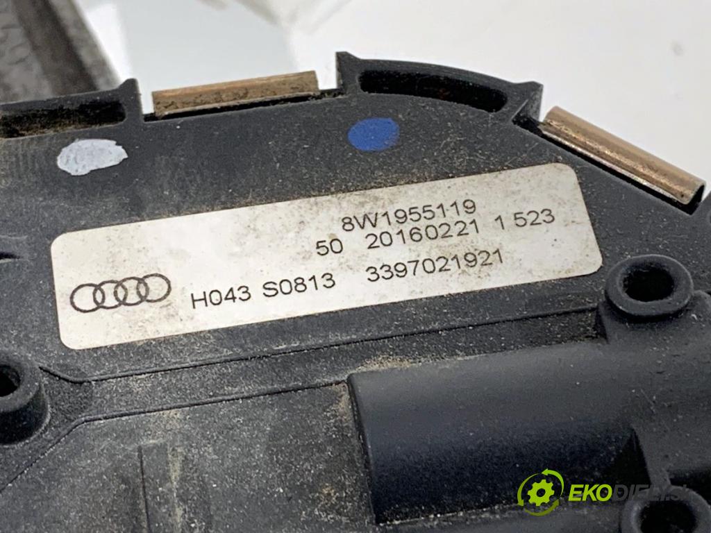 AUDI A4 B9 Kombi 2016 110 kW 2.0 TDI 1968 Mechanizmus stieračov predný 8W1955023A (Motorček stieračov predný)