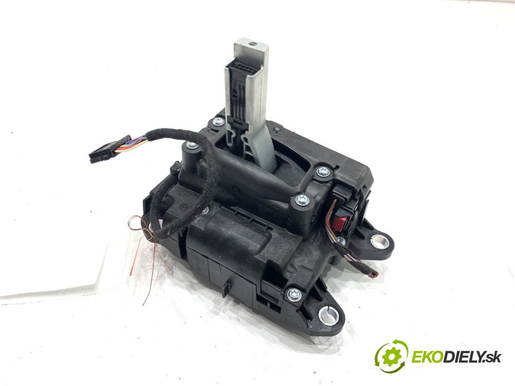 AUDI A4 B9 Kombi 2016 110 kW 2.0 TDI 1968 Kulisa 8W1713041E (Rýchlostná páka (kulisa))