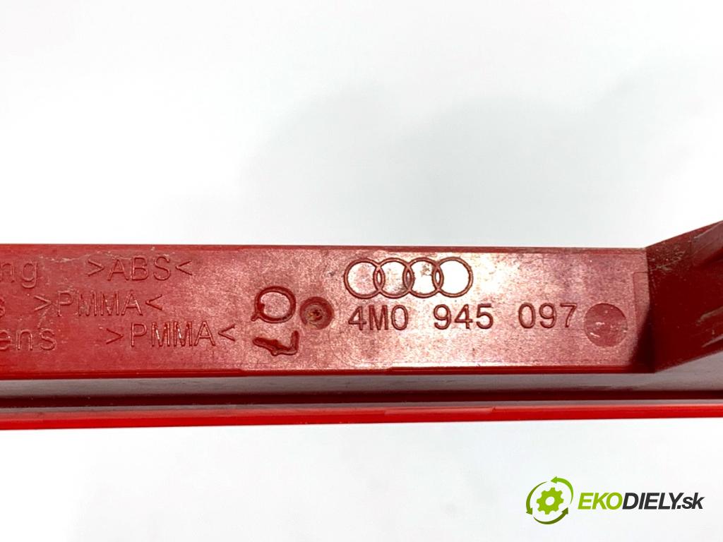 AUDI A4 B9 Kombi 2016 110 kW 2.0 TDI 1968 Svetlo brzdových svetiel 4M0945097