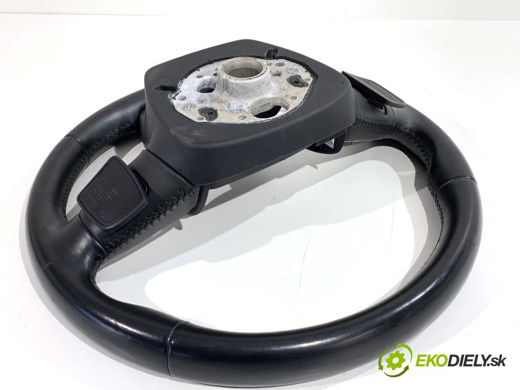 AUDI A4 B9 Kombi 2016 110 kW 2.0 TDI 1968 Volant  (Volant)