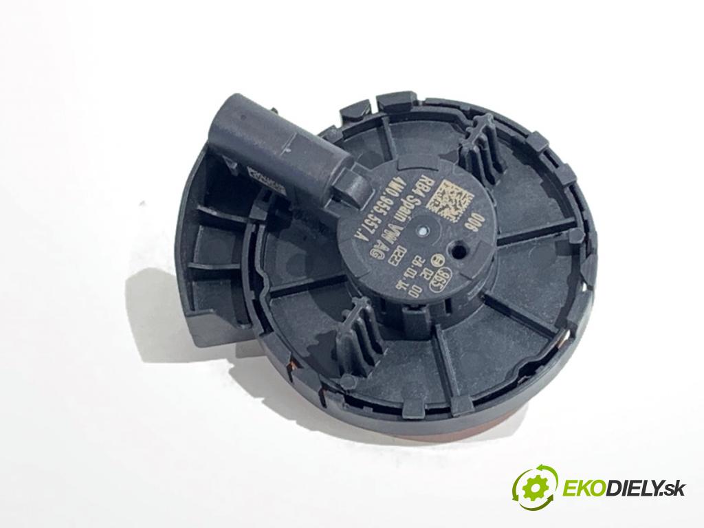 AUDI A4 B9 Kombi 2016 110 kW 2.0 TDI 1968 Snímač nárazu 4M0955557A (Snímač nárazu)