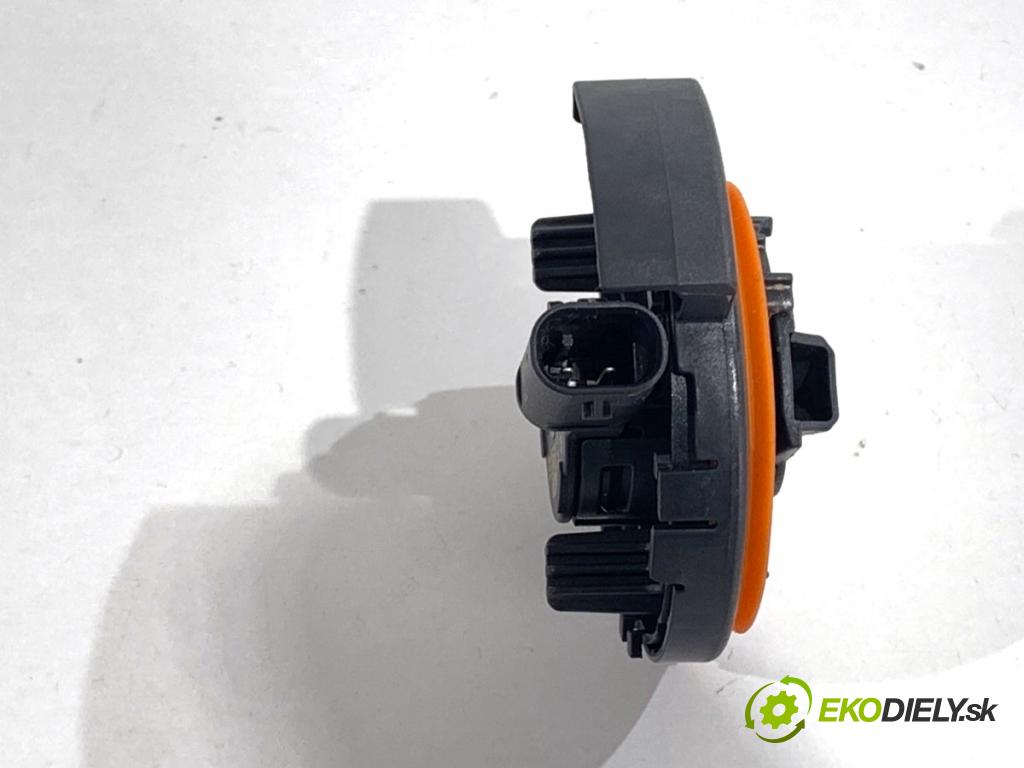 AUDI A4 B9 Kombi 2016 110 kW 2.0 TDI 1968 Snímač nárazu 4M0955557A (Snímač nárazu)