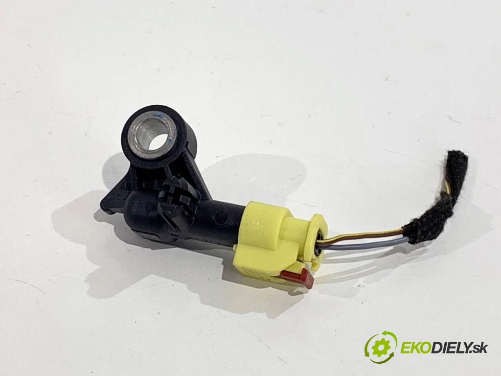 AUDI A4 B9 Kombi 2016 110 kW 2.0 TDI 1968 Snímač nárazu 4M0959643 (Snímač nárazu)