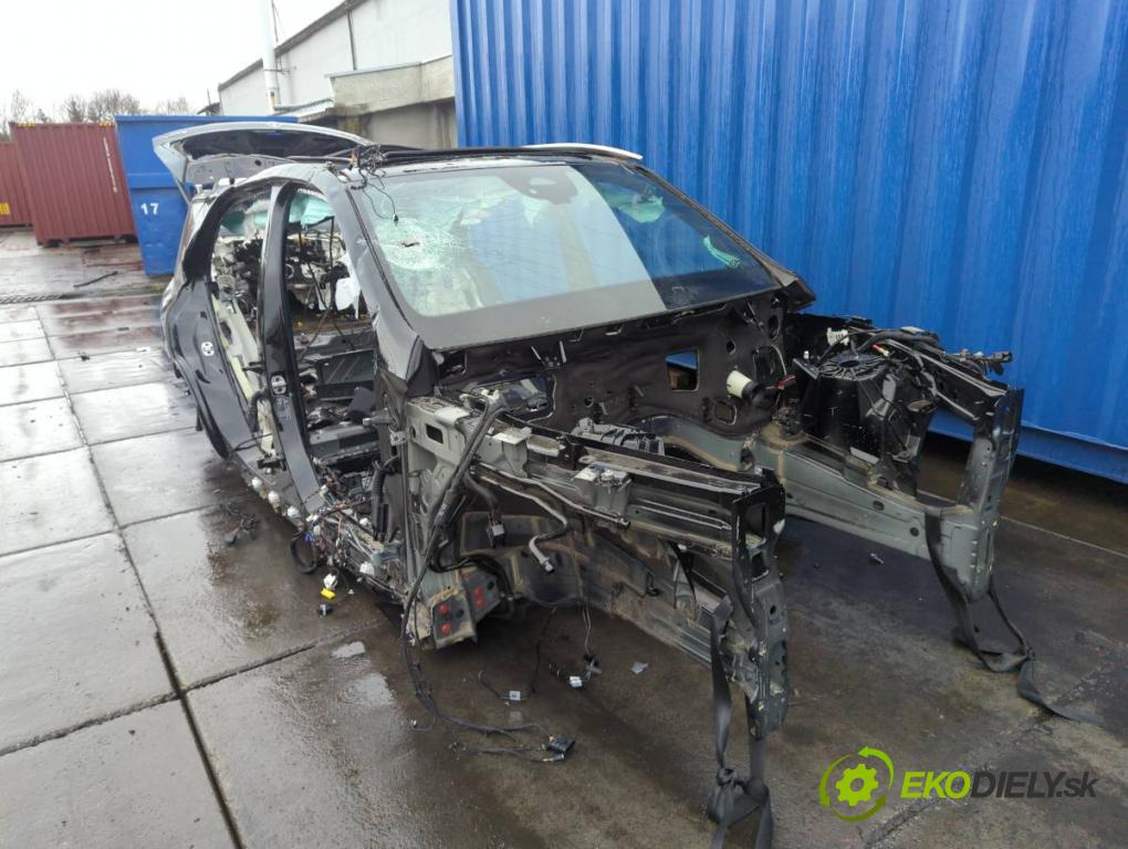 MERCEDES-BENZ GLE  2025 198 kW GLE 300 d 4-matic (167.109) 1993 karoséria ČTVRŤÁK: Blatník zad ľavy pravy prah strecha PODŁUŻNICA ľavy pravy 