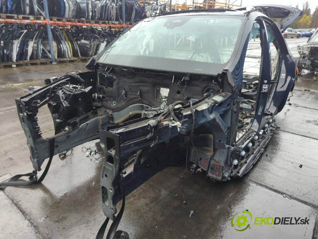MERCEDES-BENZ GLE  2025 198 kW GLE 300 d 4-matic (167.109) 1993 karoséria ČTVRŤÁK: Blatník zad ľavy pravy prah strecha PODŁUŻNICA ľavy pravy