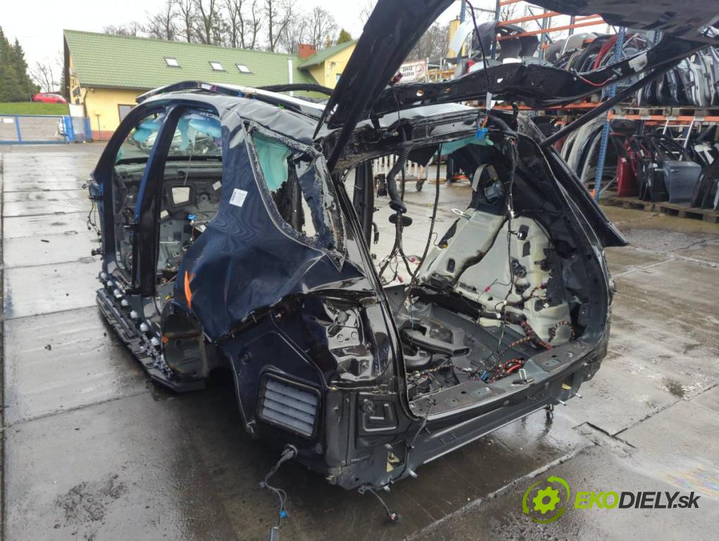 MERCEDES-BENZ GLE  2025 198 kW GLE 300 d 4-matic (167.109) 1993 karoséria ČTVRŤÁK: Blatník zad ľavy pravy prah strecha PODŁUŻNICA ľavy pravy