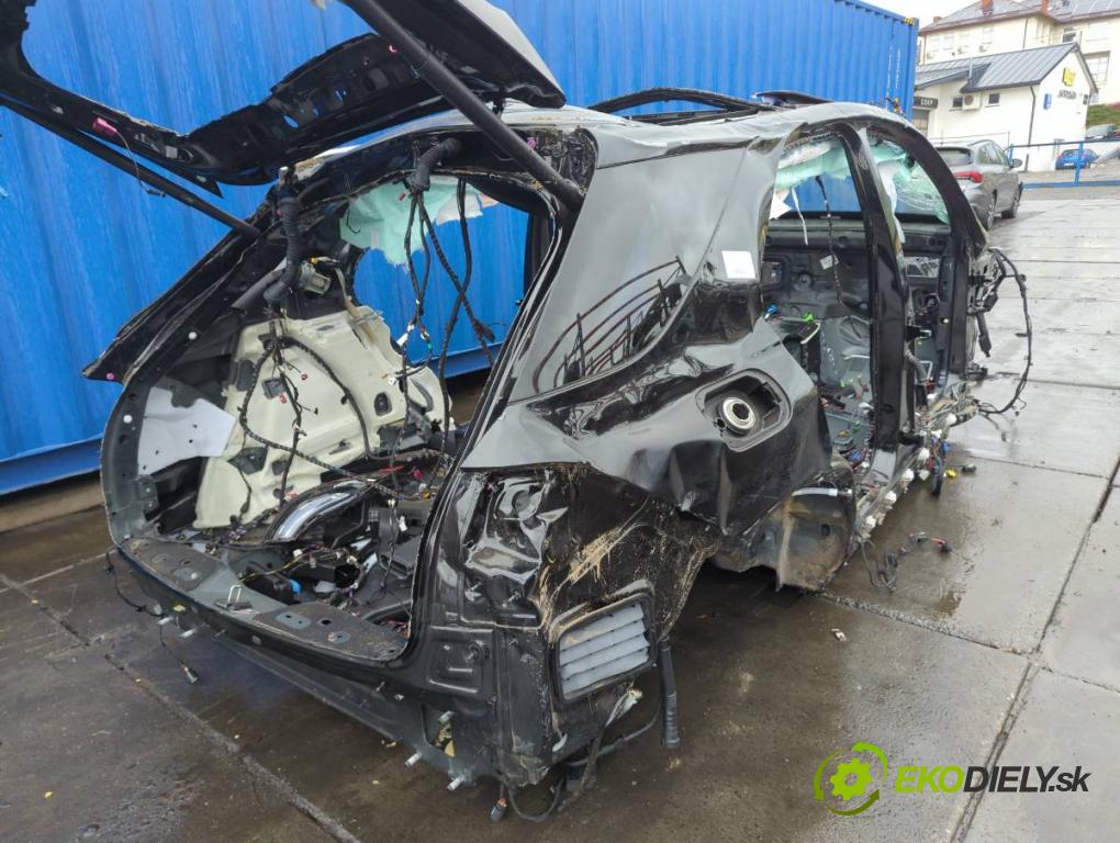 MERCEDES-BENZ GLE  2025 198 kW GLE 300 d 4-matic (167.109) 1993 karoséria ČTVRŤÁK: Blatník zad ľavy pravy prah strecha PODŁUŻNICA ľavy pravy