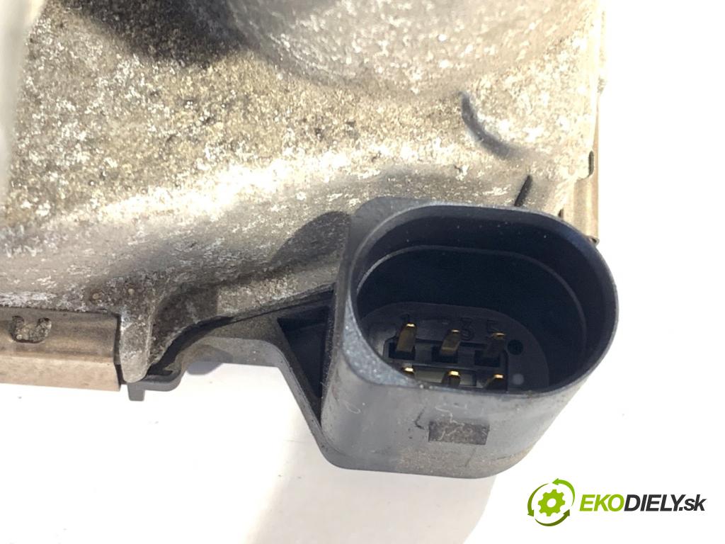 AUDI A4 B6 sedan 2001 96 kW 2.0 1984 Škrtiaca klapka 06B133062H (Škrtiaca klapka)