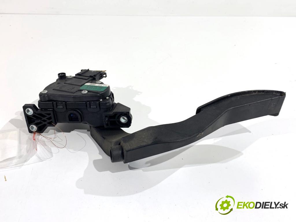 AUDI A4 B6 sedan 2001 96 kW 2.0 1984 Potenciometer plynu 8E1721523A (Potenciometer plynového pedálu)