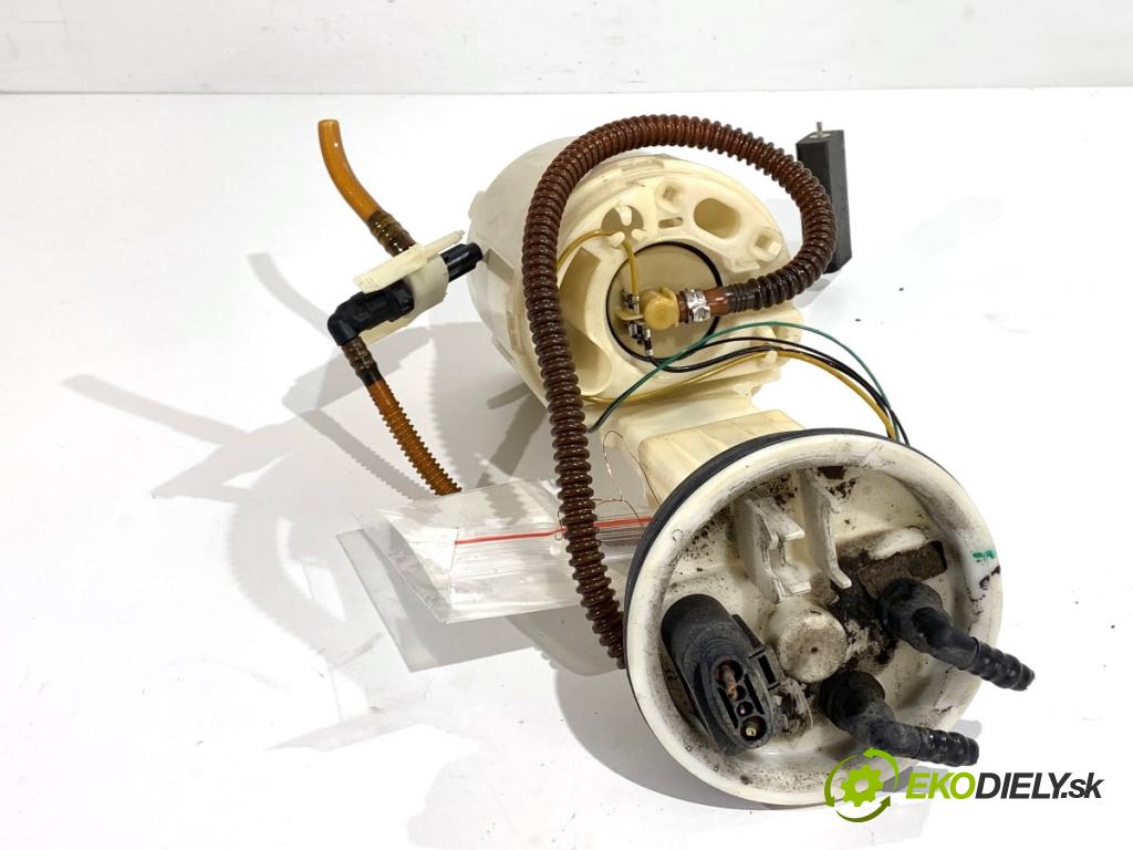 AUDI A4 B6 sedan 2001 96 kW 2.0 1984 Pumpa paliva 228233018005 8E0919051L