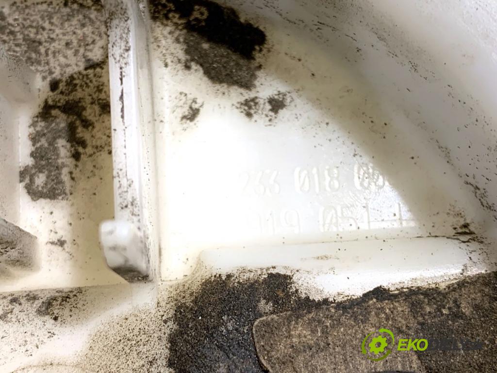 AUDI A4 B6 sedan 2001 96 kW 2.0 1984 Pumpa paliva 228233018005 8E0919051L
