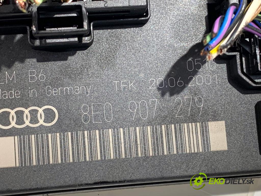 AUDI A4 B6 sedan 2001 96 kW 2.0 1984 modul světel 8E0907279 (Řídící jednotka ostatní)