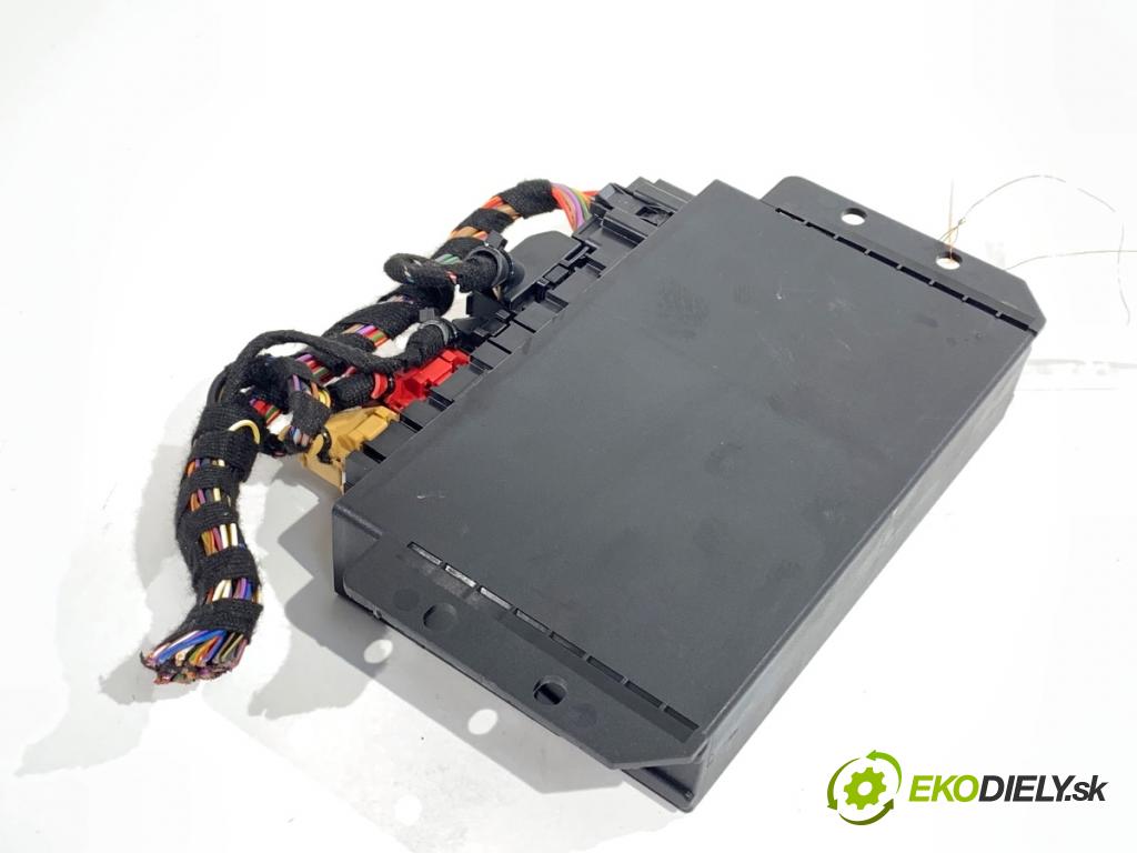 AUDI A4 B6 sedan 2001 96 kW 2.0 1984 Modul komfortu 8E0959433AQ (Modul komfortu)