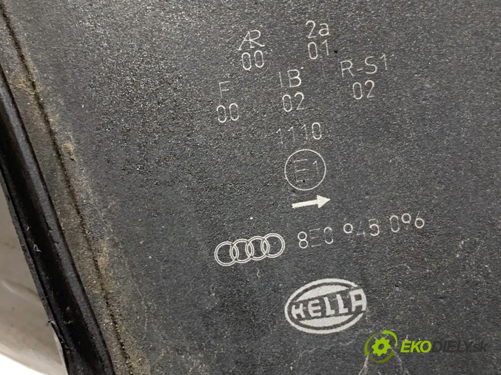 AUDI A4 B6 sedan 2001 96 kW 2.0 1984 Svetlo pravy zad 8E0945096