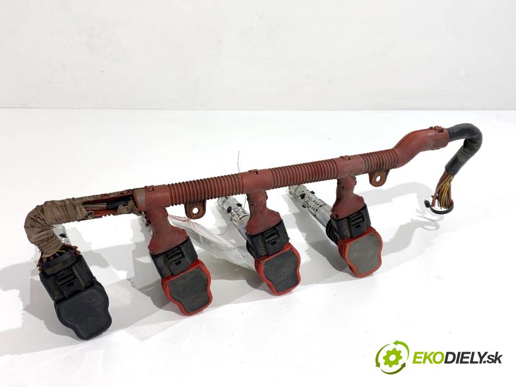 AUDI A4 B6 sedan 2001 96 kW 2.0 1984 Cievka zapaľovacia 0040102051 8E0971824J (Zapaľovacia cievka)