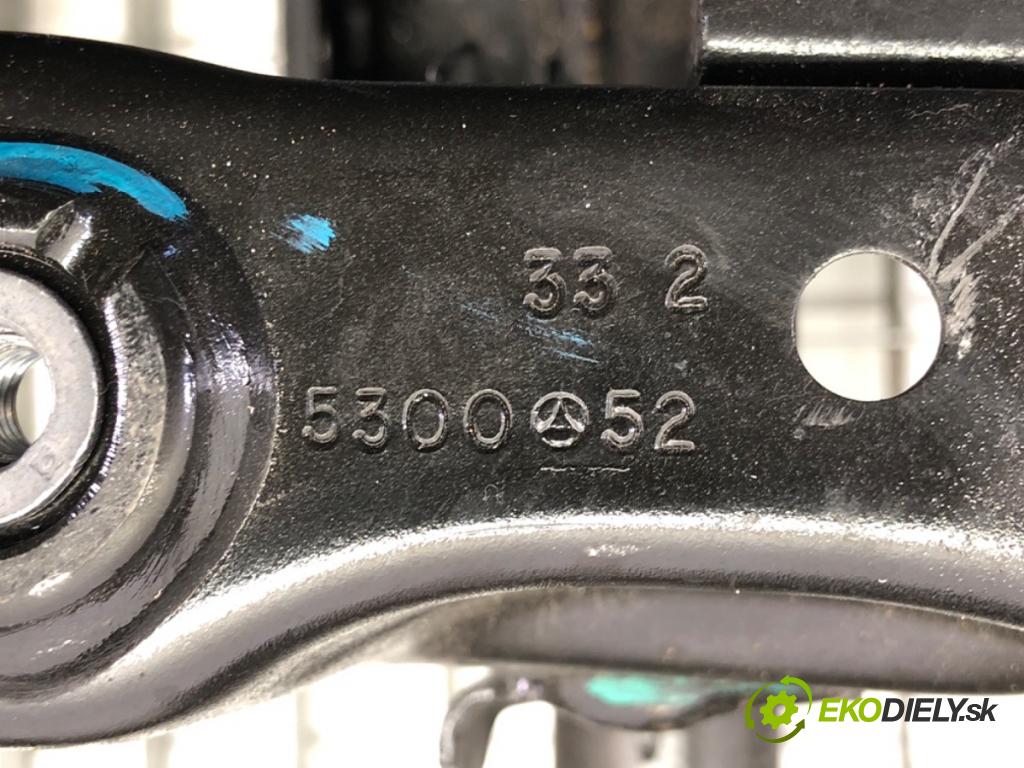 MERCEDES-BENZ GLE  2025 198 kW GLE 300 d 4-matic (167.109) 1993 výztuha pod motor A1673308200 (Přední výztuha)